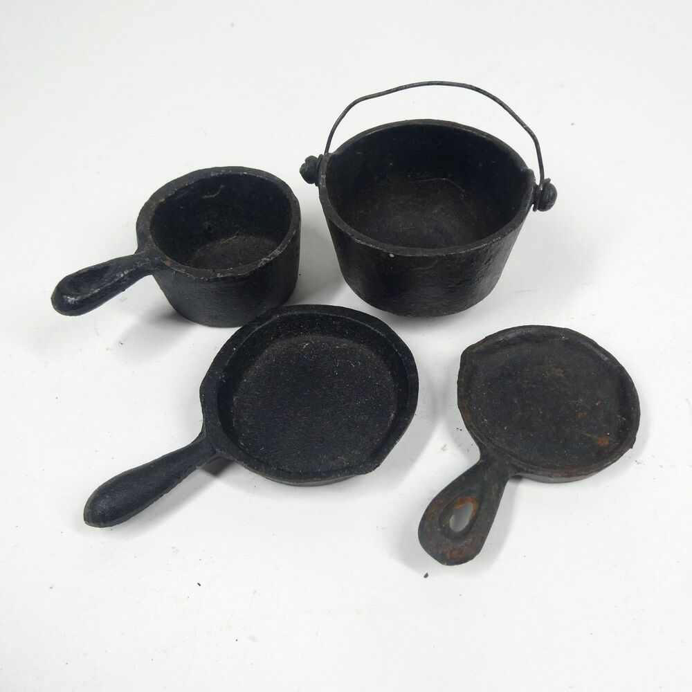 Miniature Cast Iron Pots Frying Pans Skillet Cauldron Lot Toy Salesman Sample